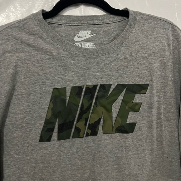 Nike Gray Logo T-Shirt Size XL - Picture 2 of 4
